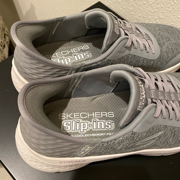 WORN TWICE Skechers Slip-Ins Go Walk Flex “Dacey” ladies’ sneakers, size 7-1/2 M - Picture 3 of 12